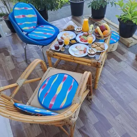 Manga בית הארחה Gjirokastër