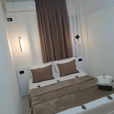 Manga 3* Gjirokastër