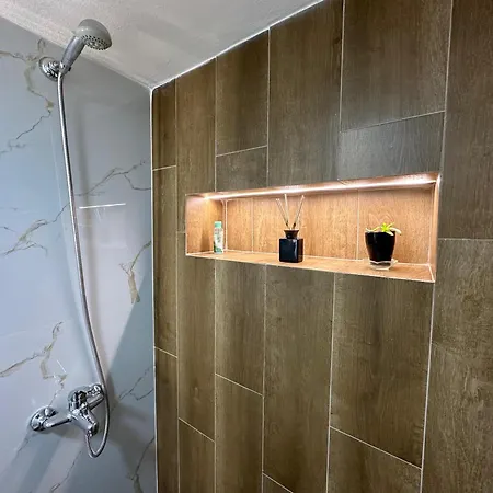 Manga בית הארחה Gjirokastër