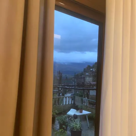 Gæstehus Manga Gjirokastër