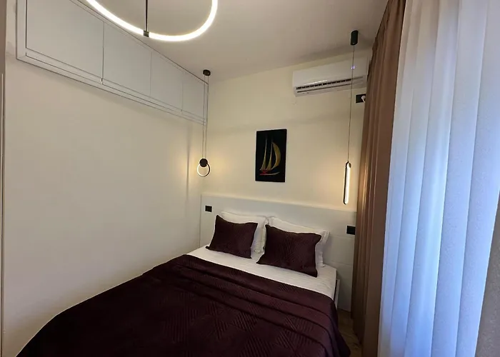 Manga 3* Gjirokastra
