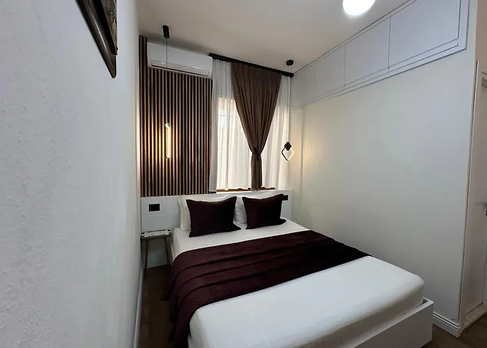 Manga 3* Gjirokastër